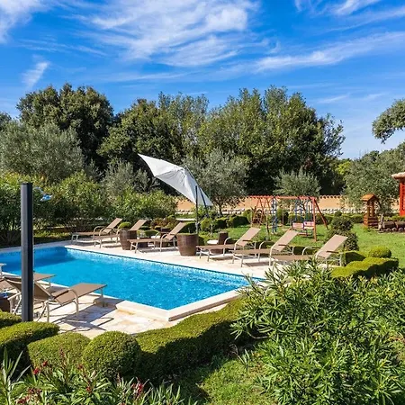 Divina Comfortable Villa
